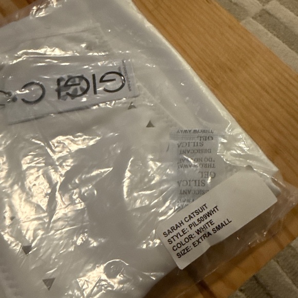 NWT GiGi C Sarah Jumpsuit in White Sz XS - Picture 5 of 5